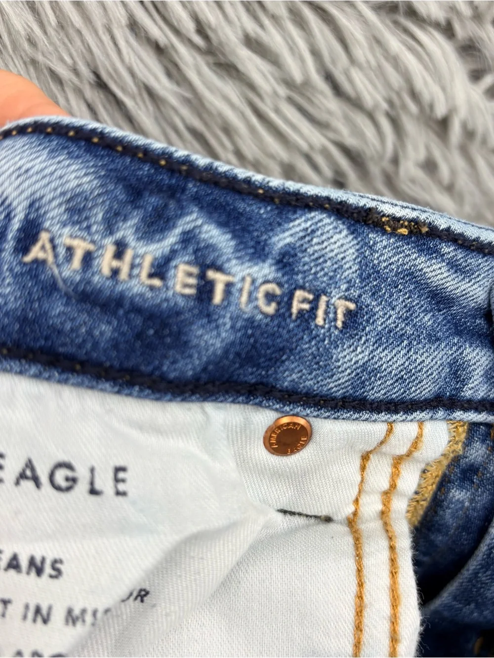 American Eagle Jeans Mens 29 Blue Air Flex Mid Rise Light Wash Athletic Fit
